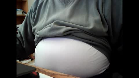 Snapshot of fatbellyitalian chatting on January 2, 2025, 5:29 pm fatbellyitalian online show from January 2, 2025, 5:29 pm