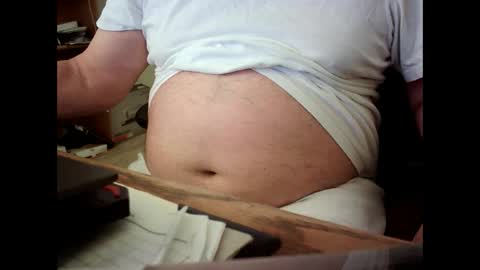 Snapshot of fatbellyitalian chatting on January 5, 2025, 3:45 pm fatbellyitalian online show from January 5, 2025, 3:45 pm