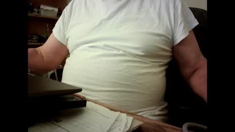 Snapshot of fatbellyitalian chatting on September 14, 2025, 12:54 am fatbellyitalian online show from September 14, 2025, 12:54 am