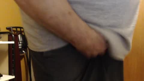 Snapshot of fatcat5000 chatting on December 17, 2024, 12:01 am fatcat5000 online show from December 17, 2024, 12:01 am