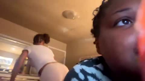 Snapshot of fatkewchiesusiee chatting on July 21, 2026, 7:05 pm fatkewchiesusiee online show from July 21, 2026, 7:05 pm