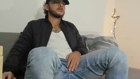 favid95 online show from January 12, 2025, 9:29 pm