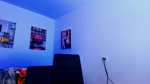 Snapshot of favid95 chatting on May 27, 2026, 11:24 pm favid95 online show from May 27, 2026, 11:24 pm