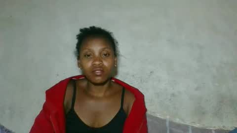 fayence09 online show from December 5, 2025, 12:08 am