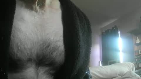 feardubh online show from December 16, 2025, 9:36 am