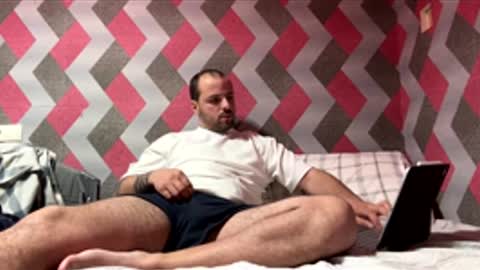 feet_fet online show from April 28, 2026, 12:10 pm