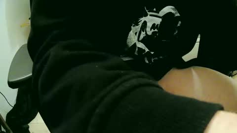 Snapshot of feetlover7878 chatting on December 9, 2024, 11:03 pm feetlover7878 online show from December 9, 2024, 11:03 pm