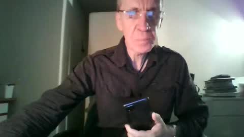 feinstrumpfhose 3 online show from January 10, 2026, 4:42 pm