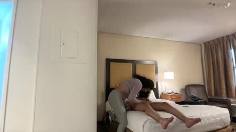 felinasolx online show from December 5, 2025, 8:05 pm