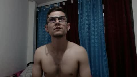 Snapshot of felipe227 chatting on February 7, 2025, 11:03 pm jhonatan felipe online show from February 7, 2025, 11:03 pm