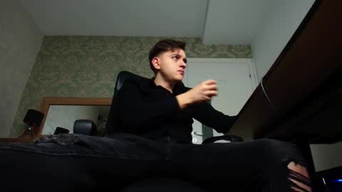 FelixStark online show from October 16, 2025, 4:13 am