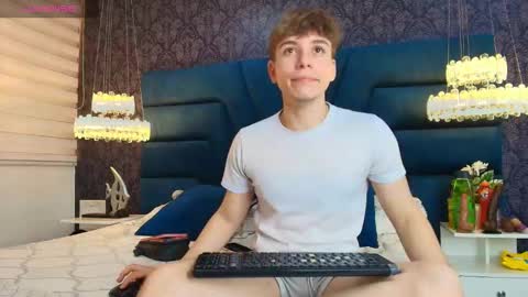Femboy Max online show from January 11, 2026, 11:48 am