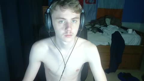 Snapshot of femboyangel chatting on January 27, 2025, 3:15 am femboyangel online show from January 27, 2025, 3:15 am