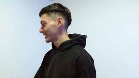 FeniXtream online show from December 7, 2024, 1:07 pm