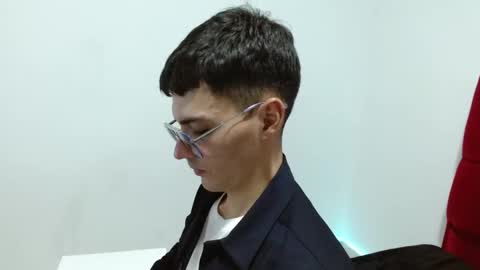 FeniXtream online show from January 7, 2025, 7:38 pm