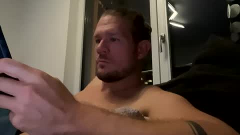 ferdl1988_1 online show from October 26, 2025, 9:42 pm