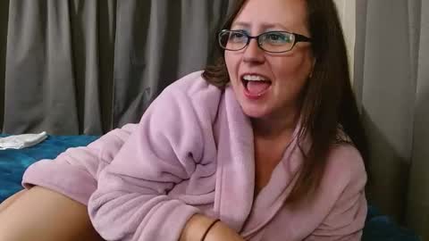 Snapshot of fern_verdant chatting on December 14, 2025, 3:01 am Call me Fern online show from December 14, 2025, 3:01 am