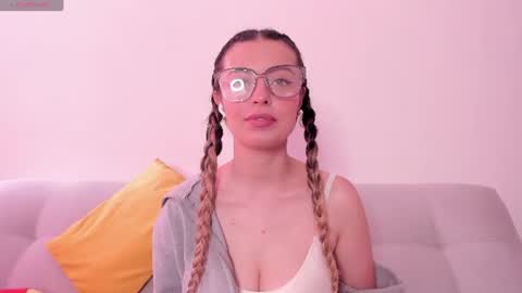 fernanda  online show from July 16, 2026, 3:29 pm