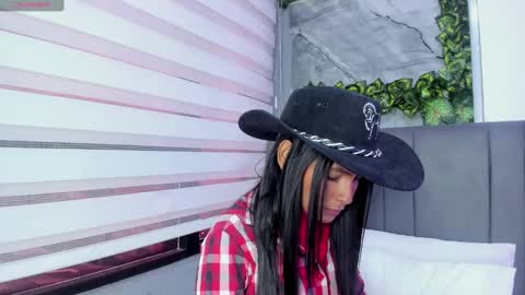 fernanda_liie_ online show from October 14, 2025, 12:50 pm
