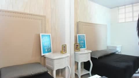 Fernanda  online show from April 18, 2026, 8:42 pm