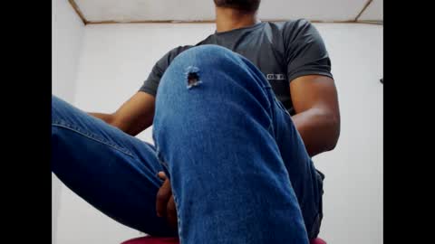 Snapshot of fernandez_latinblack chatting on January 5, 2025, 2:27 am fernandez_latinblack online show from January 5, 2025, 2:27 am