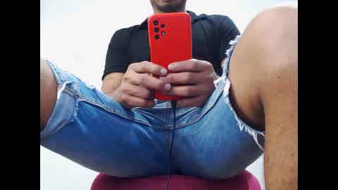 Snapshot of fernandez_latinblack chatting on January 28, 2025, 2:00 am fernandez_latinblack online show from January 28, 2025, 2:00 am