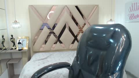 FER PHOENIX online show from February 7, 2025, 9:05 am