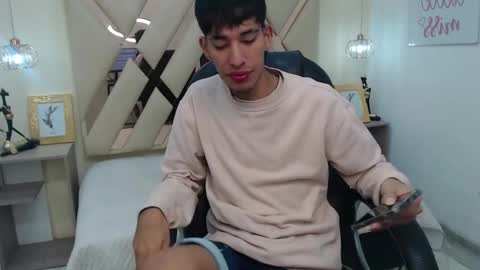 FER PHOENIX online show from March 8, 2025, 3:39 am