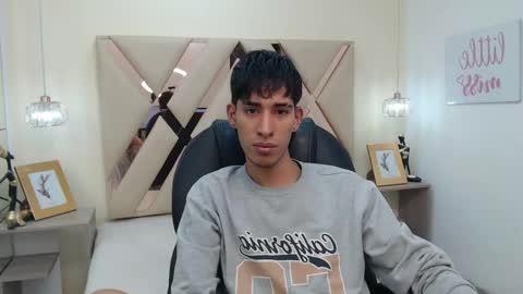 FER PHOENIX online show from March 12, 2025, 4:08 am