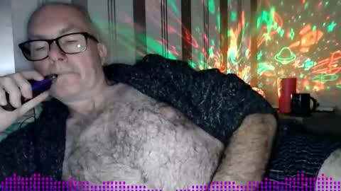 Snapshot of fetish4hair chatting on February 15, 2026, 11:23 pm Tim online show from February 15, 2026, 11:23 pm