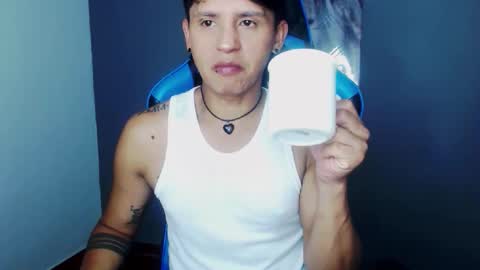 fetishboylatin online show from May 10, 2026, 3:23 am