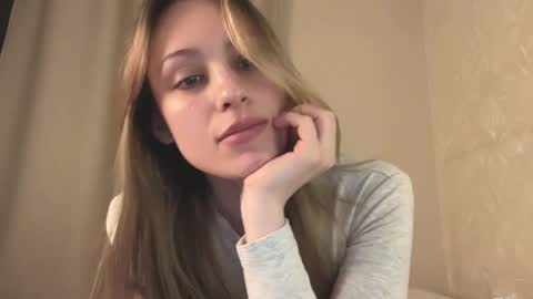 Lisa online show from March 3, 2025, 12:37 pm