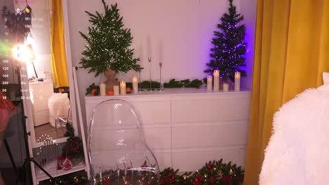 Snapshot of ffoxyflame chatting on December 7, 2024, 4:53 am     -- stay in touch with me online show from December 7, 2024, 4:53 am