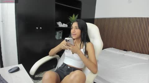 Freyja  online show from November 6, 2025, 6:09 pm