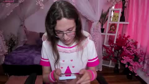 fi_cosplay online show from October 20, 2025, 9:15 pm