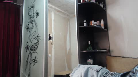 Alex33 Julia30 online show from December 1, 2024, 7:36 pm