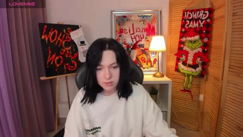 fiamoory online show from January 3, 2025, 7:27 am