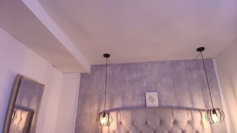   online show from November 19, 2025, 11:54 am