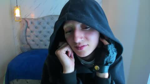   online show from May 22, 2026, 7:52 pm