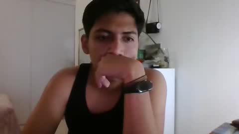 Snapshot of fierro_r chatting on January 7, 2025, 6:59 am FIERRO.R online show from January 7, 2025, 6:59 am