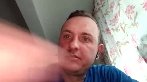 Snapshot of figonik chatting on February 5, 2026, 2:33 pm Nick online show from February 5, 2026, 2:33 pm