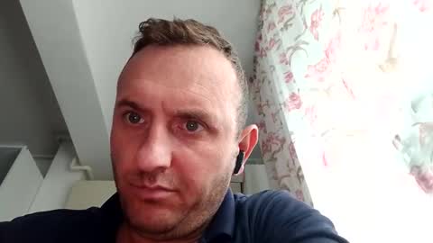 Snapshot of figonik chatting on February 9, 2026, 1:37 pm Nick online show from February 9, 2026, 1:37 pm