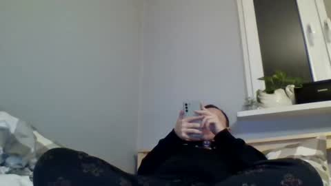 Snapshot of filipek757 chatting on December 25, 2024, 10:37 pm filipek757 online show from December 25, 2024, 10:37 pm