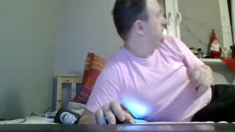 Snapshot of filipek757 chatting on January 7, 2025, 6:35 pm filipek757 online show from January 7, 2025, 6:35 pm