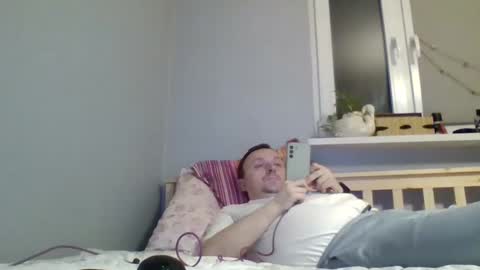 Snapshot of filipek757 chatting on January 10, 2025, 3:58 pm filipek757 online show from January 10, 2025, 3:58 pm