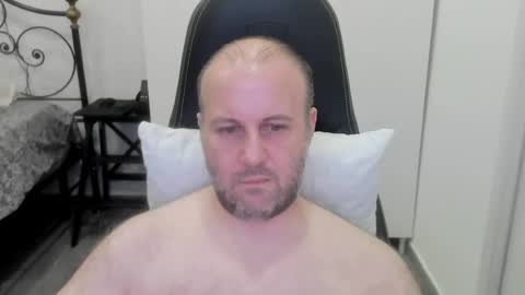 filippo12356 online show from July 24, 2026, 9:35 pm