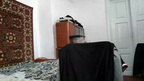Whitechocolate online show from May 5, 2026, 7:49 am