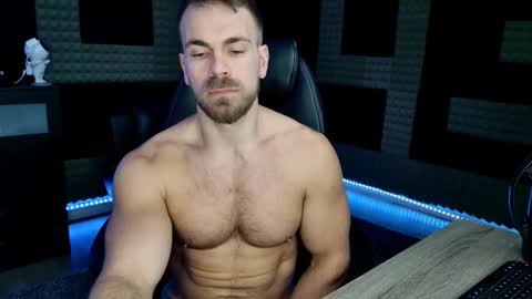 Snapshot of finch93 chatting on February 13, 2025, 5:33 pm Nick online show from February 13, 2025, 5:33 pm