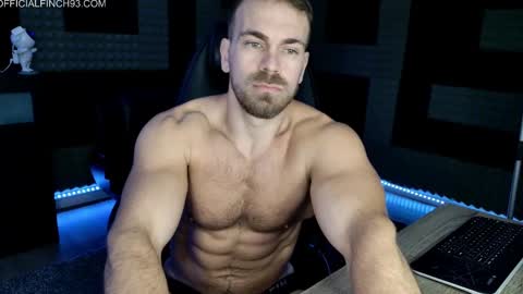 Snapshot of finch93 chatting on February 18, 2025, 2:16 am Nick online show from February 18, 2025, 2:16 am