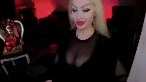 AlfaFemale online show from November 26, 2025, 4:02 am